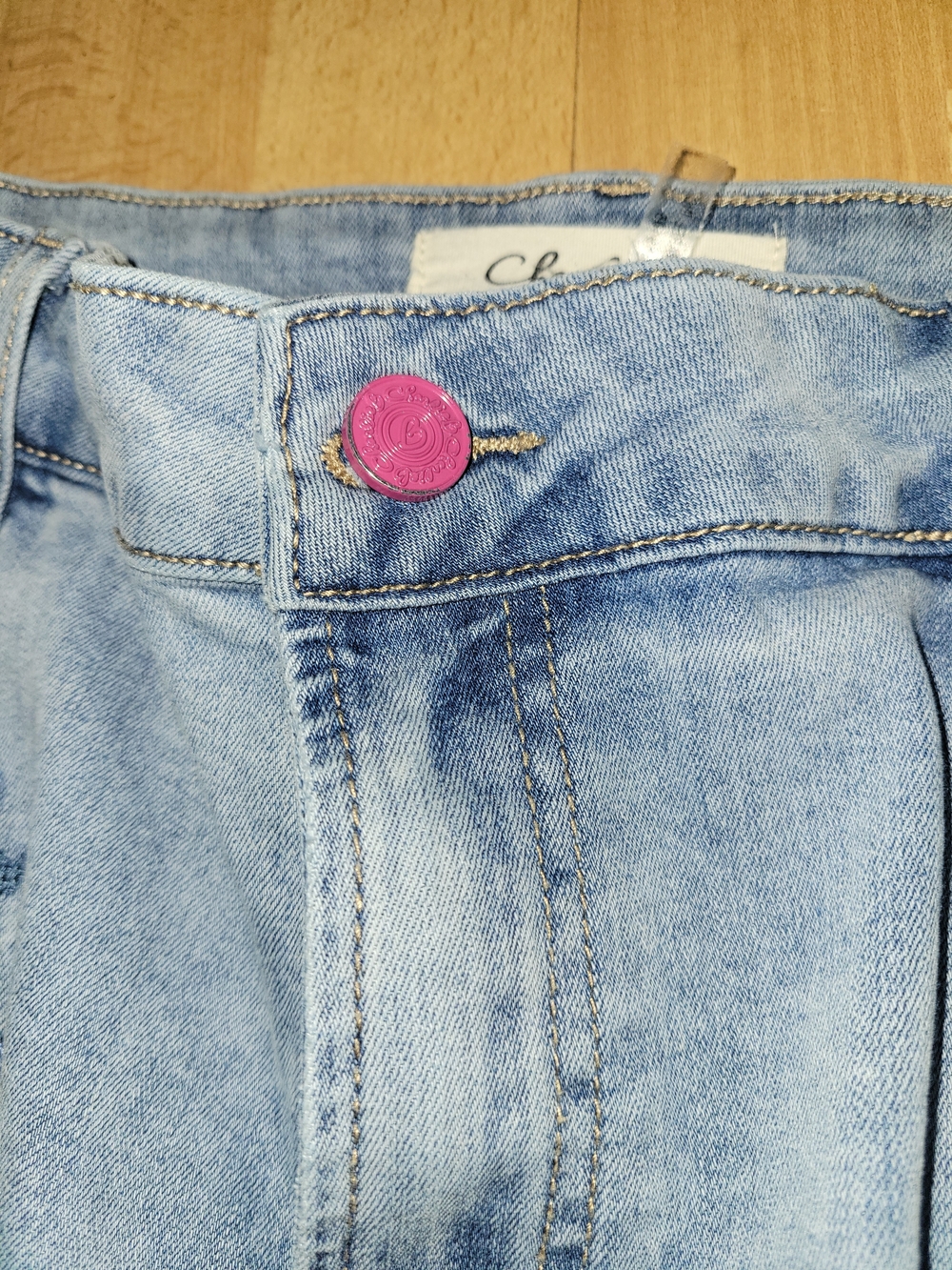 CHARLIE B Light Blue Jeans with Multicolor Floral Embroidery - Picture 4 of 7